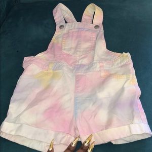 Short overalls